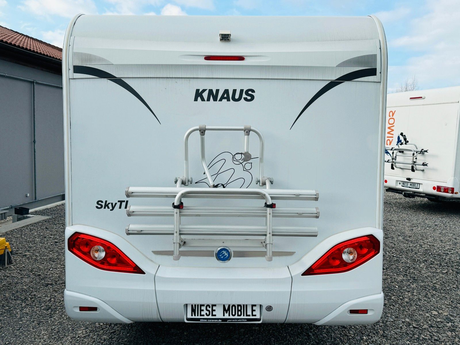 Fahrzeugabbildung Knaus Sun Ti 650 MEG Einzelbetten Markise Fahrradträge