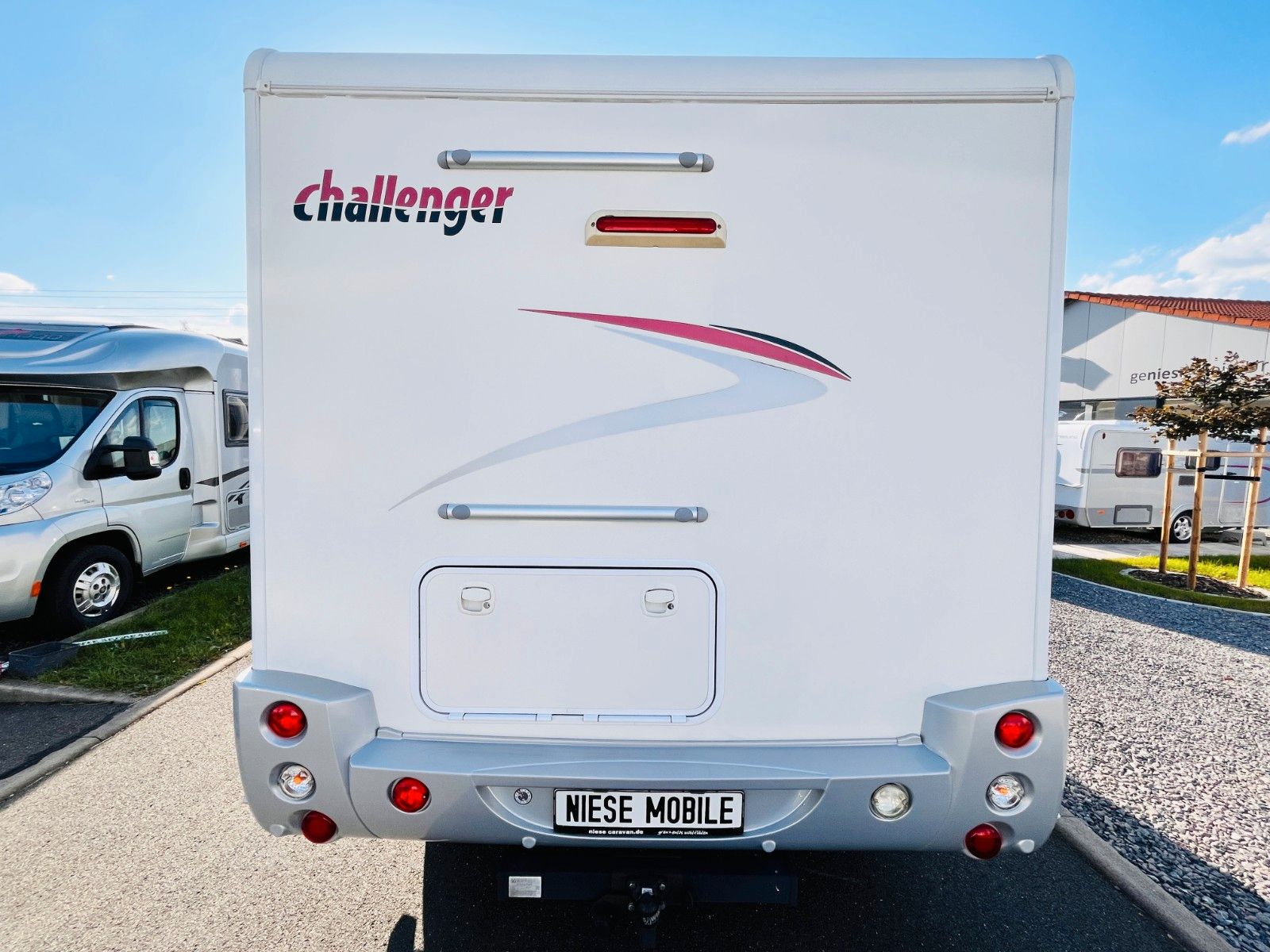 Fahrzeugabbildung Challenger Genesis 32 franz. Bett unter 6m