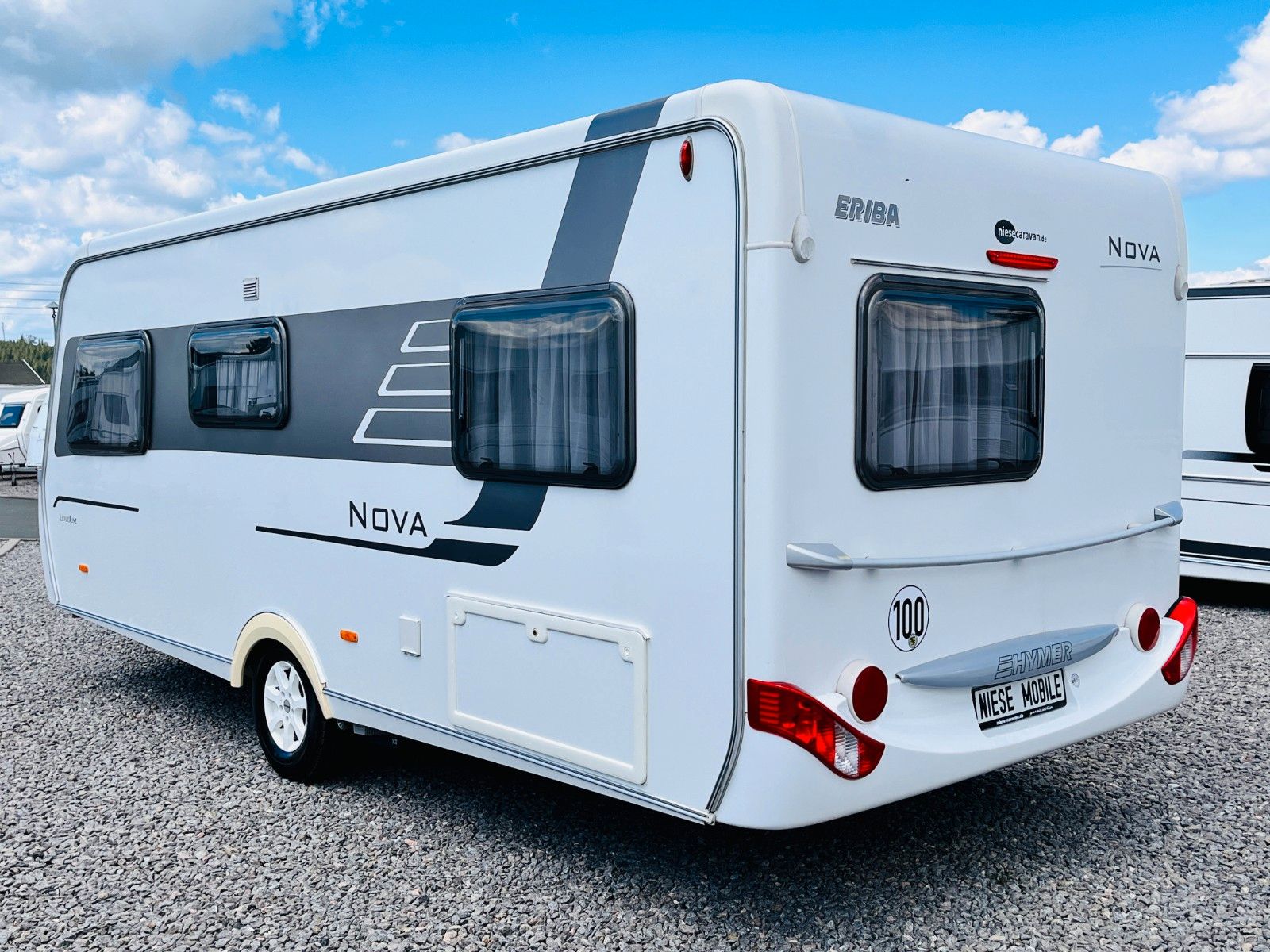 Fahrzeugabbildung HYMER / ERIBA / HYMERCAR Nova Luxusline 545 EN franz. Bett ALDE MOVER