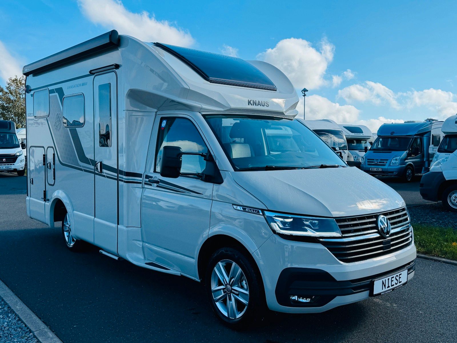 Fahrzeugabbildung Knaus Tourer Van 500 MQ Vansation Querbett SAT TV