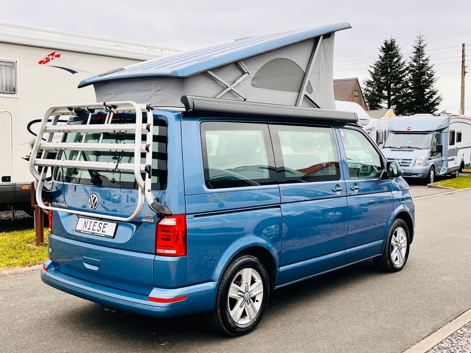 Fahrzeugabbildung Volkswagen T6 CALIFORNIA OCEAN AUTOMATIK 204PS