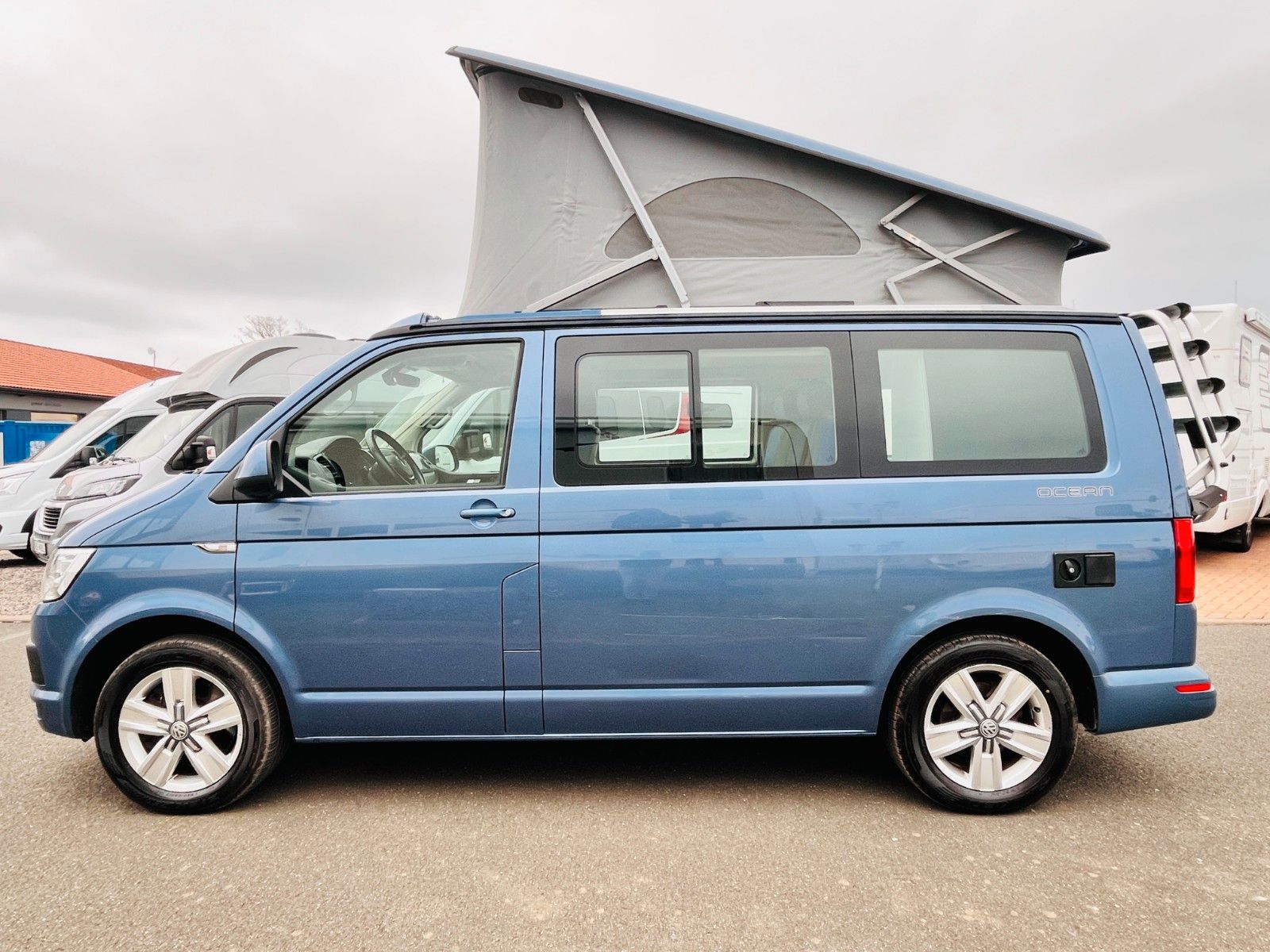 Fahrzeugabbildung Volkswagen T6 CALIFORNIA OCEAN AUTOMATIK 204PS