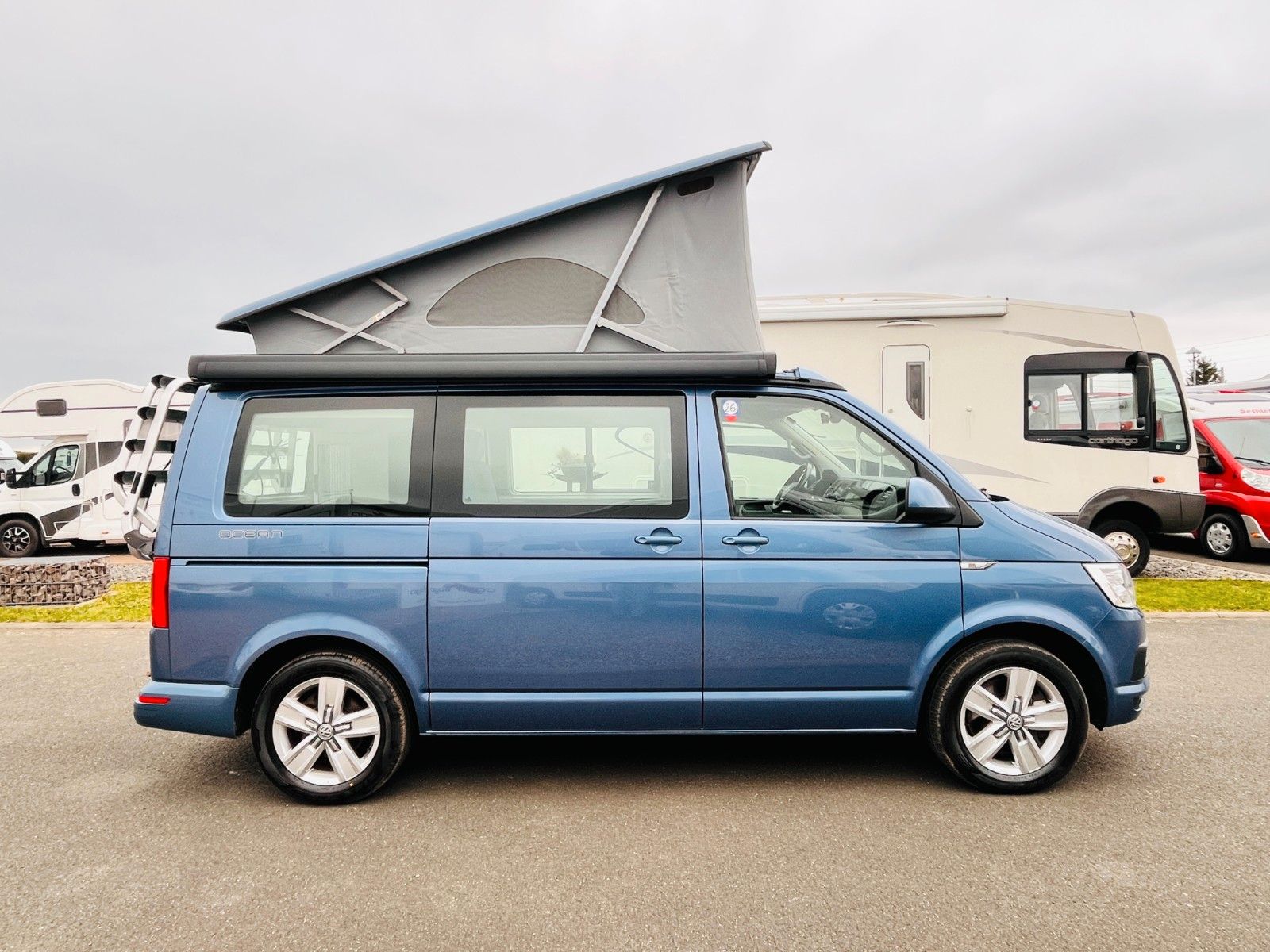 Fahrzeugabbildung Volkswagen T6 CALIFORNIA OCEAN AUTOMATIK 204PS