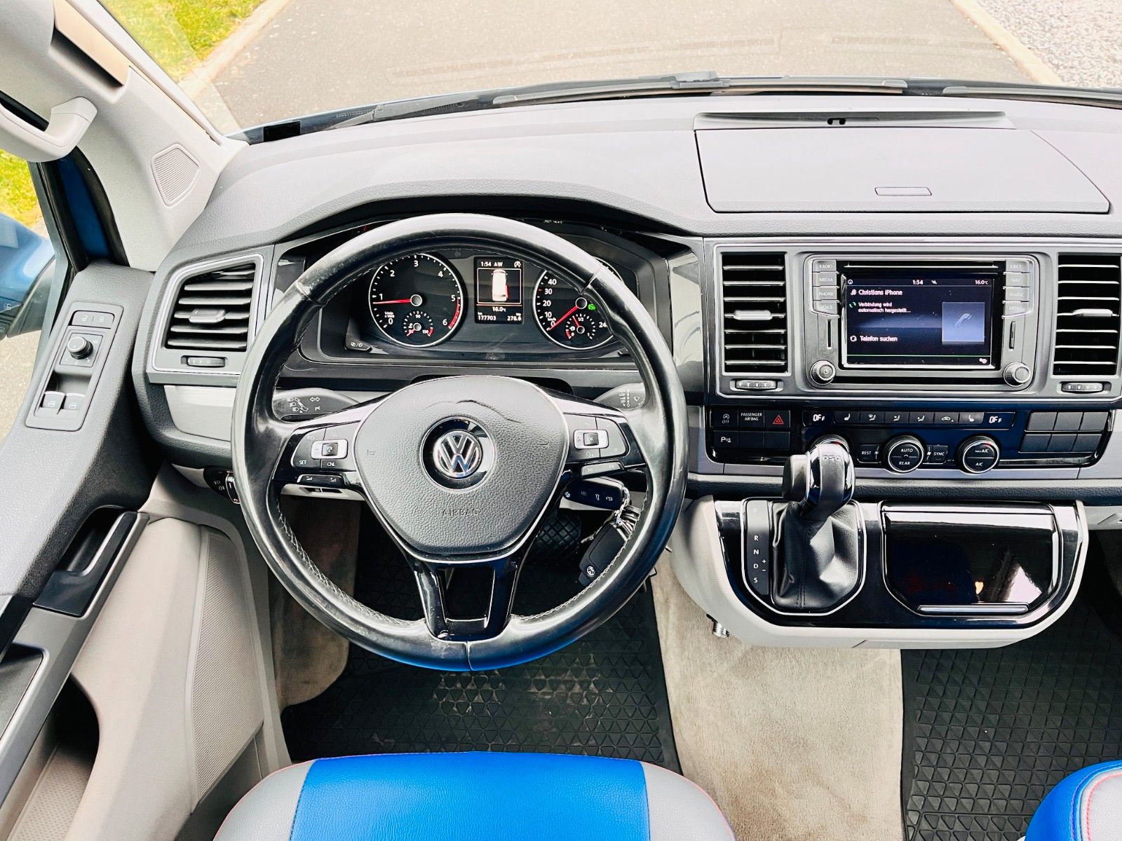 Fahrzeugabbildung Volkswagen T6 CALIFORNIA OCEAN AUTOMATIK 204PS