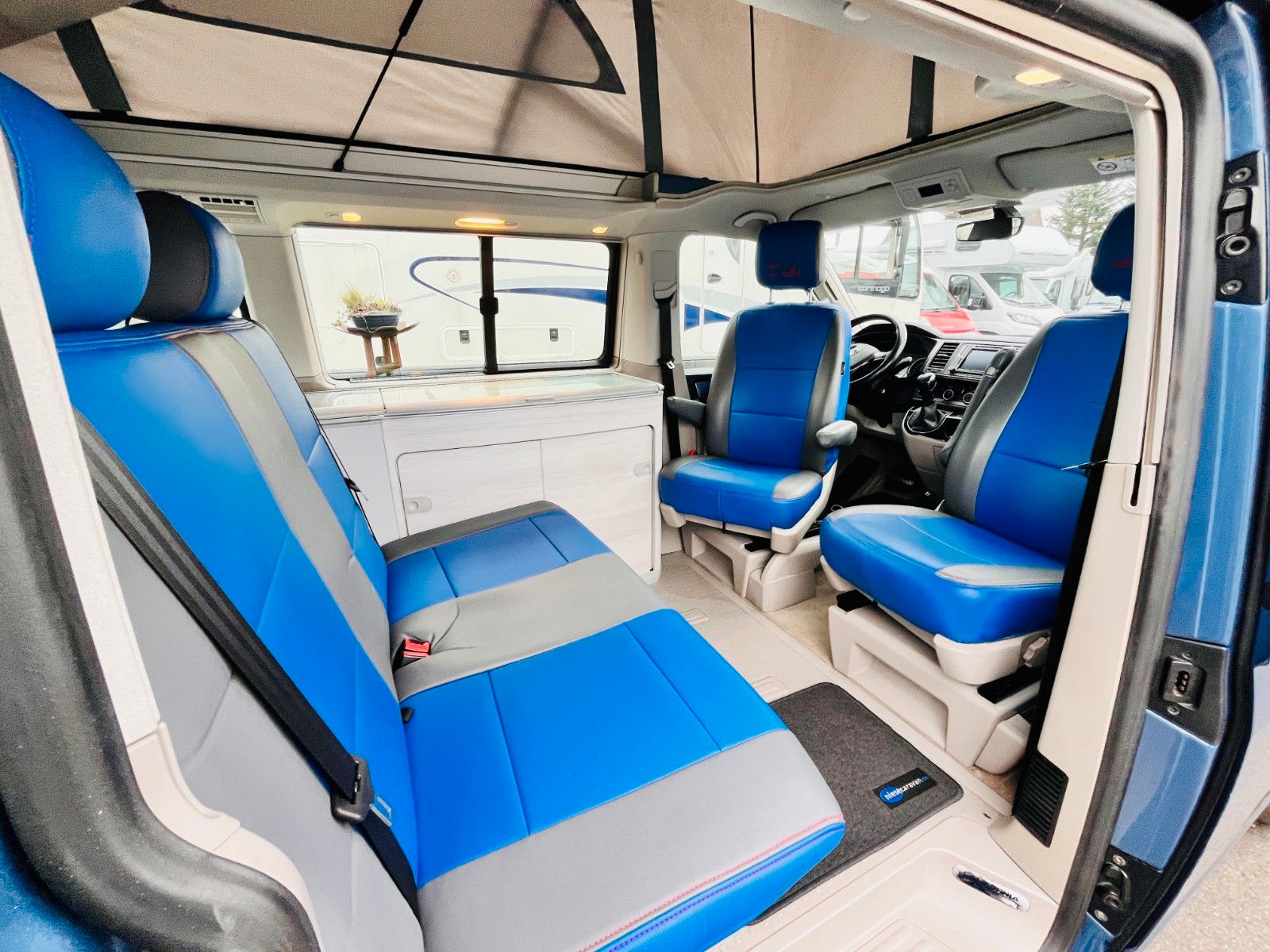 Fahrzeugabbildung Volkswagen T6 CALIFORNIA OCEAN AUTOMATIK 204PS