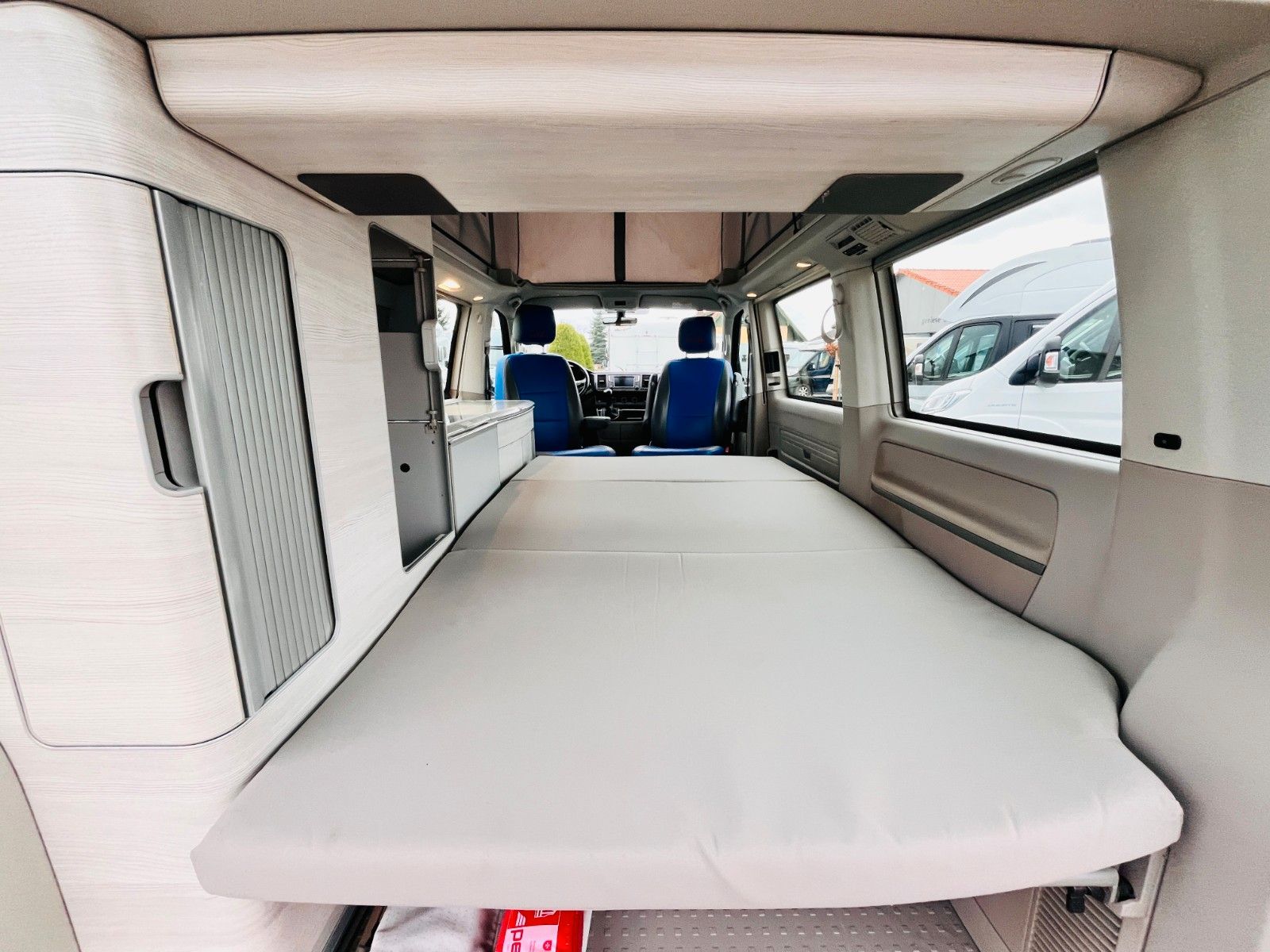 Fahrzeugabbildung Volkswagen T6 CALIFORNIA OCEAN AUTOMATIK 204PS