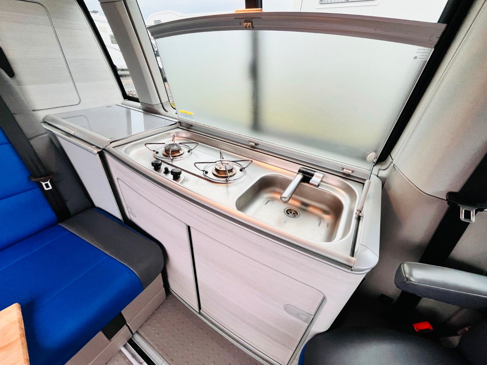 Fahrzeugabbildung Volkswagen T6 CALIFORNIA OCEAN AUTOMATIK 204PS