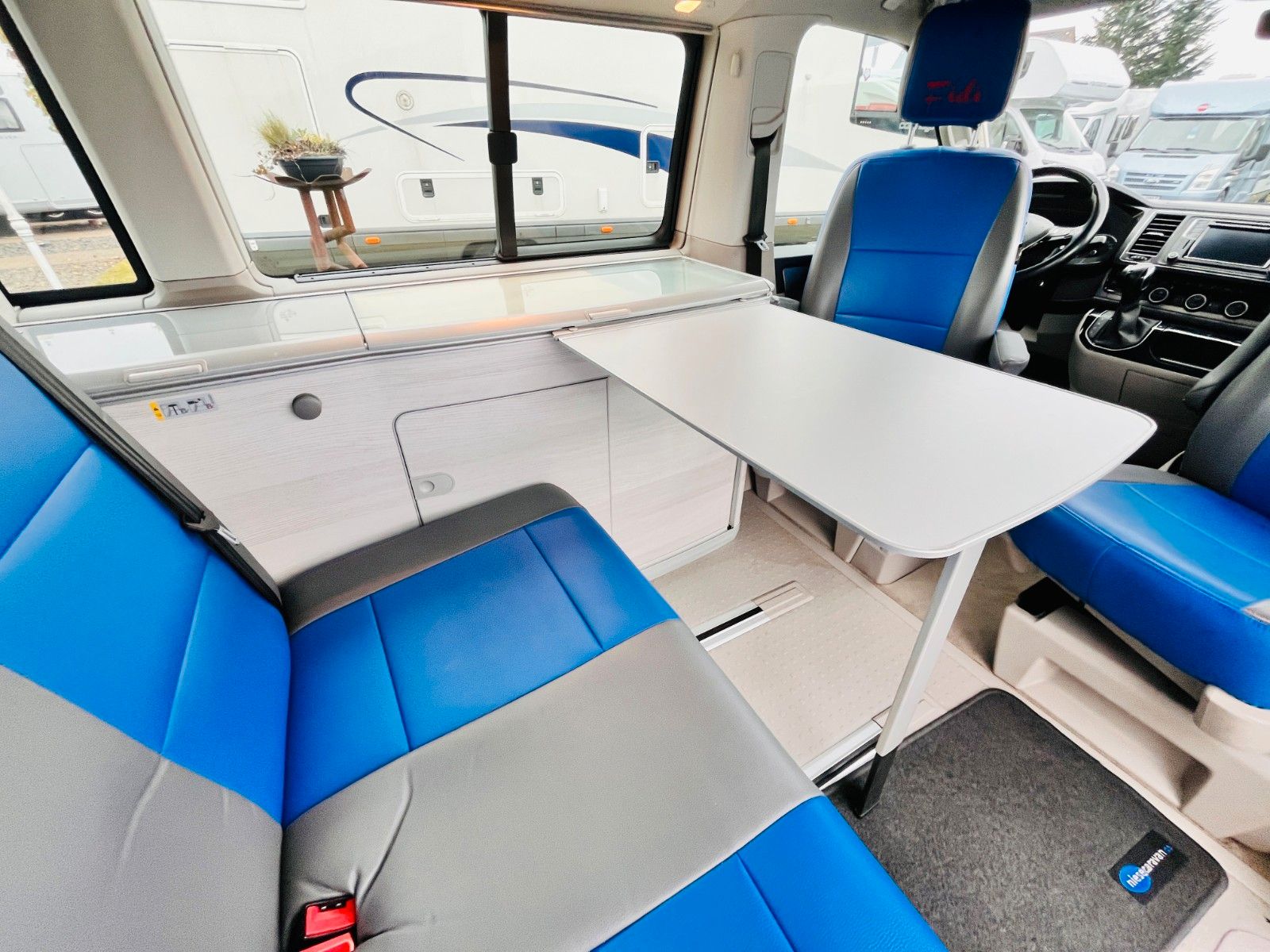 Fahrzeugabbildung Volkswagen T6 CALIFORNIA OCEAN AUTOMATIK 204PS