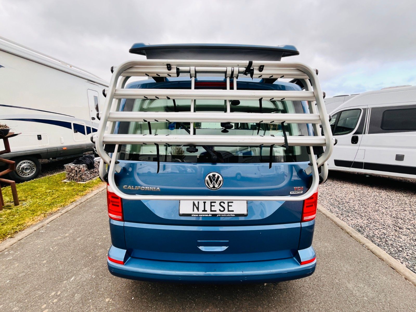 Fahrzeugabbildung Volkswagen T6 CALIFORNIA OCEAN AUTOMATIK 204PS