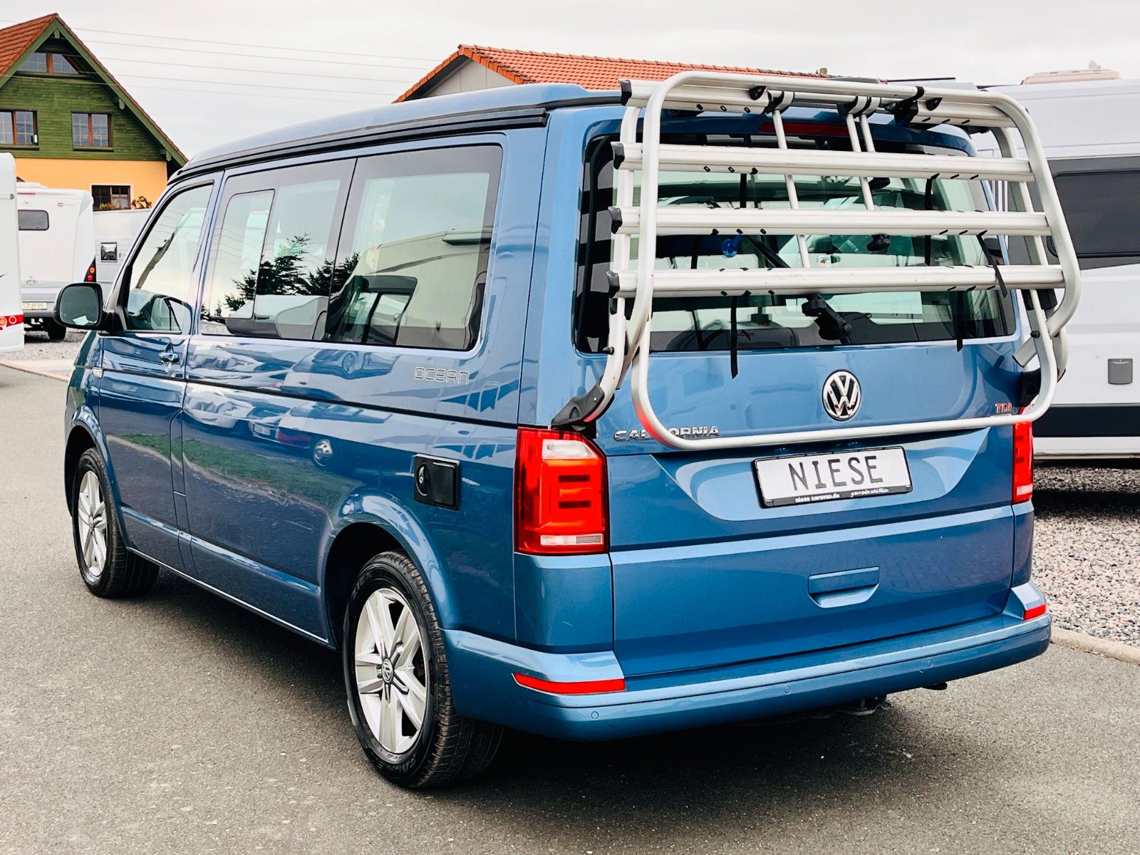 Fahrzeugabbildung Volkswagen T6 CALIFORNIA OCEAN AUTOMATIK 204PS