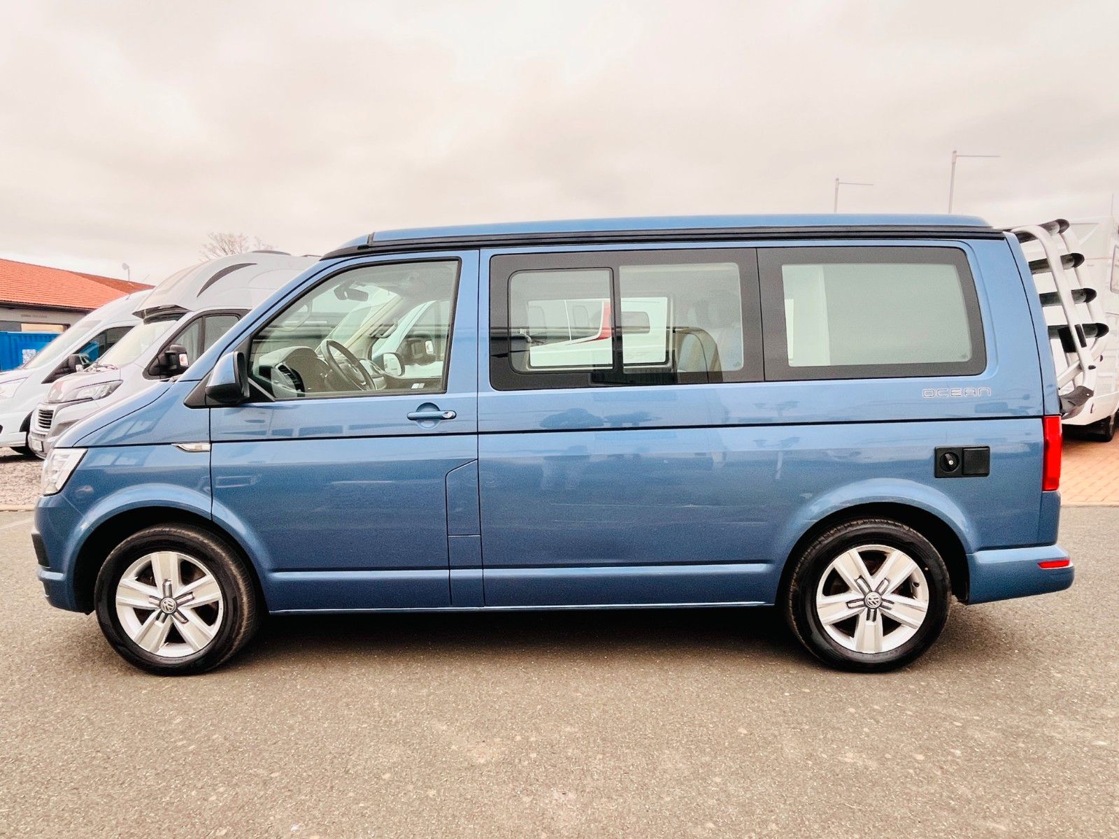 Fahrzeugabbildung Volkswagen T6 CALIFORNIA OCEAN AUTOMATIK 204PS