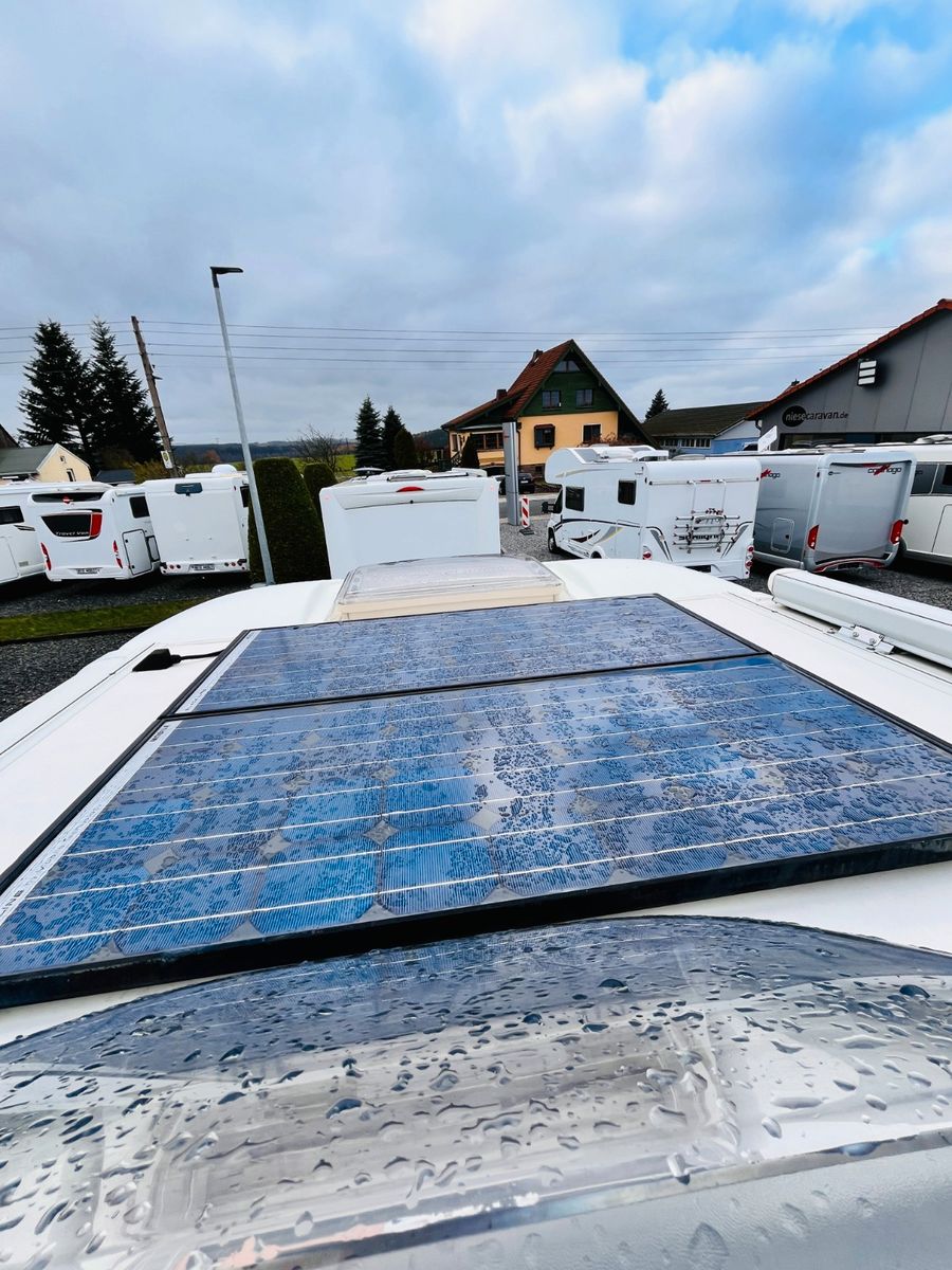 Fahrzeugabbildung Fendt T 590 IVECO HECKANTRIEB QUERBETT SOLAR BACKOFEN