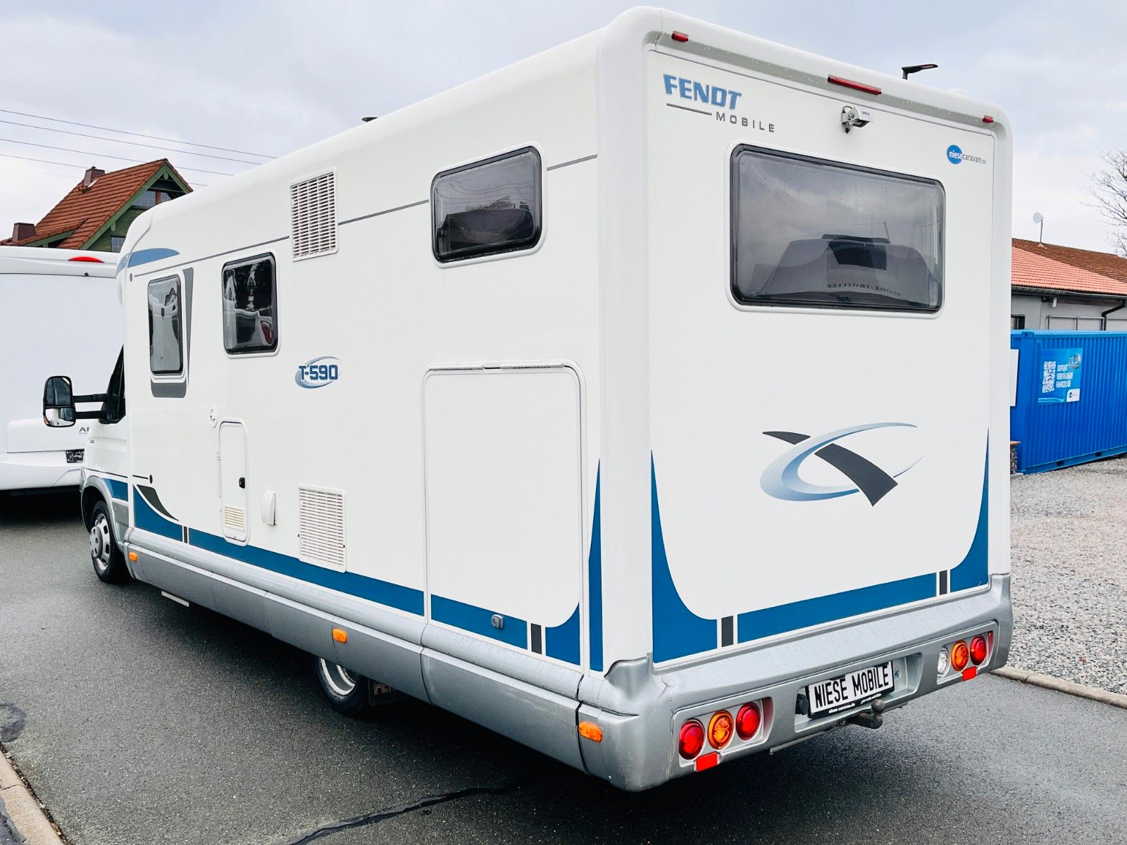 Fahrzeugabbildung Fendt T 590 IVECO HECKANTRIEB QUERBETT SOLAR BACKOFEN