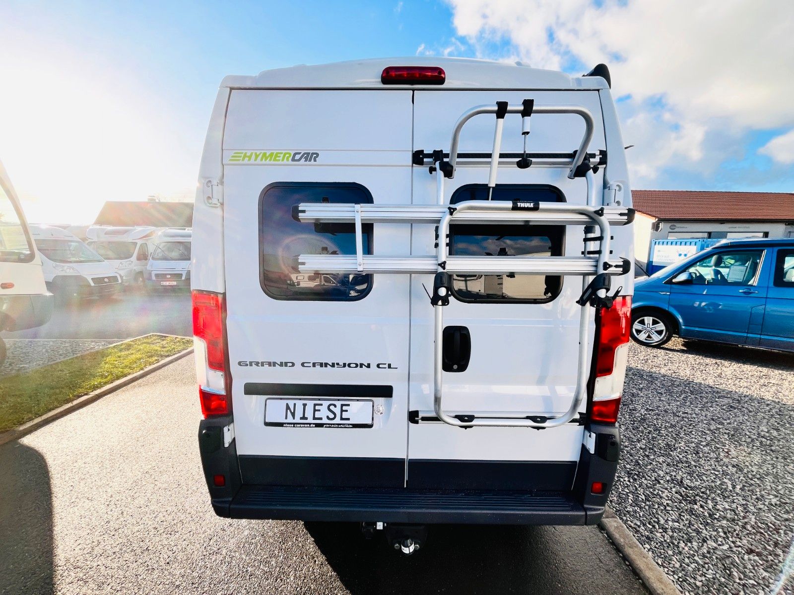 Fahrzeugabbildung HYMER / ERIBA / HYMERCAR GRAND CANYON CL 4 BETTEN AUFSTELLDACH MARKISE